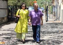 Trade Analyst Vikas Mohan Passes Away; B-Town Turns Up For Funeral.