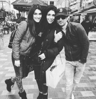 Kriti Sanon and Sushant Singh Rajput with Homi's wife, Anaita Shroff Adajania.
