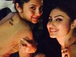 When 'busy' Mouni forgot best friend Jennifer's birthday! When 'busy' Mouni forgot best friend Jennifer's birthday!