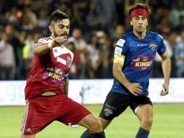 Celebrity Clasico 2016: Virat Kohli's All Hearts draw 2-2 with Abhishek Bachchan's All Stars Celebrity Clasico 2016: Virat Kohli's All Hearts draw 2-2 with Abhishek Bachchan's All Stars Celebrity Clasico 2016: Virat Kohli's All Hearts draw 2-2 with Abhishek Bachchan's All Stars