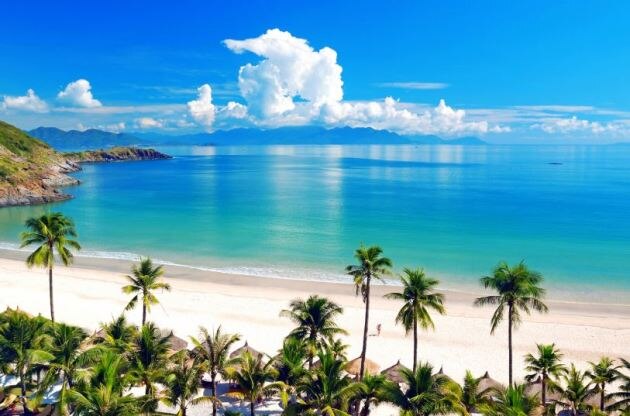 Just grab your passport and enjoy Jamaica’s beautiful beaches without any VISA tension