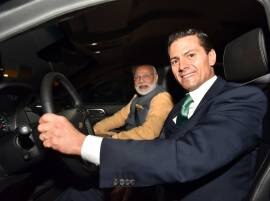 Mexico President Enrique Pena Nieto drives PM Narendra Modi to restaurant for dinner Mexico President Enrique Pena Nieto drives PM Narendra Modi to restaurant for dinner