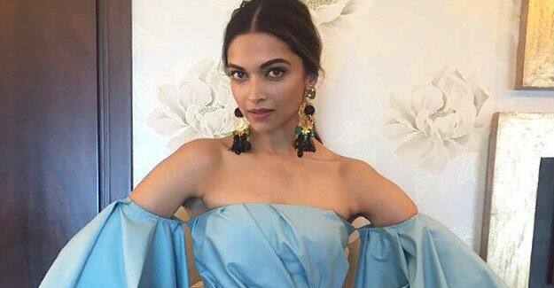 If you are thinking what is so special about deepika’s offshoulder top, take a look again, and you might come to know!