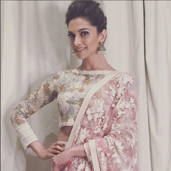 IN PICS : Deepika Padukone Looks Diva In These Pictures! IN PICS : Deepika Padukone Looks Diva In These Pictures!