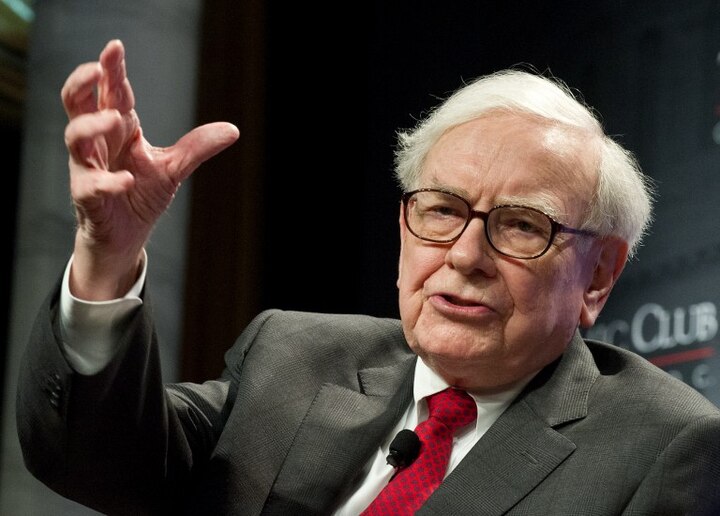 Warren Buffet's Berkshire Hathaway takes Rs 2500 crore stake in Paytm Warren Buffet's Berkshire Hathaway takes Rs 2,500 crore stake in Paytm