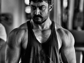 Check out Aamir Khan's look in 'Dangal' as 'young Mahaveer'! Check out Aamir Khan's look in 'Dangal' as 'young Mahaveer'!
