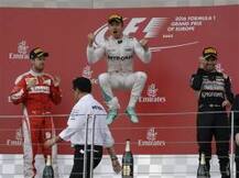 Nico Rosberg wins European GP to extend F1 title lead