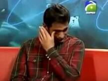 VIDEO: Shoaib Malik remembers his late father, breaks down in an interview