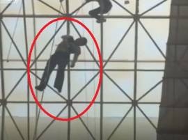 Watch: Worker faints while working 28 meters above ground! Find out what happens next Watch: Worker faints while working 28 meters above ground! Find out what happens next