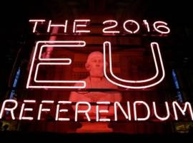 Britain votes to exit EU in historic referendum Britain votes to exit EU in historic referendum