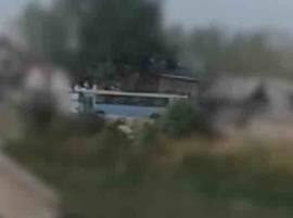Pampore attack: Video shows terrorist firing indiscriminately at bus carrying CRPF men Pampore attack: Video shows terrorist firing indiscriminately at bus carrying CRPF men