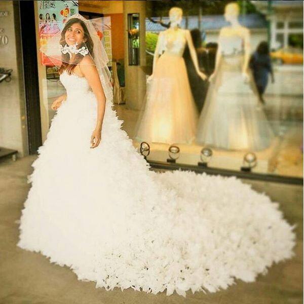 Kishwer took to Instagram and posted these pictures! Just like suyyash, we also love them!