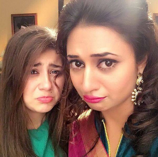 Divyanka too has shared this picture with the caption, '#CryBabies???? #Nautankis ????'