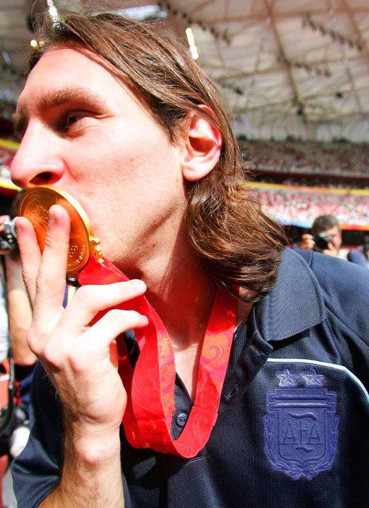 When he won himself a Olympic gold medal at the Beijing Olympics. (Image Courtesy: Twitter)