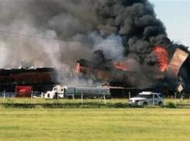 Terrible: Two trains collide head-on, erupt in flames  Terrible: Two trains collide head-on, erupt in flames