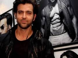 Actor Hrithik Roshan escapes 'Istanbul attacks' in the nick of time  Actor Hrithik Roshan escapes 'Istanbul attacks' in the nick of time