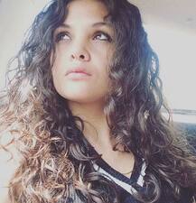 Remember Ayesha Kapur From ‘Black’? The Child Actress Has Transformed Into A Total Diva