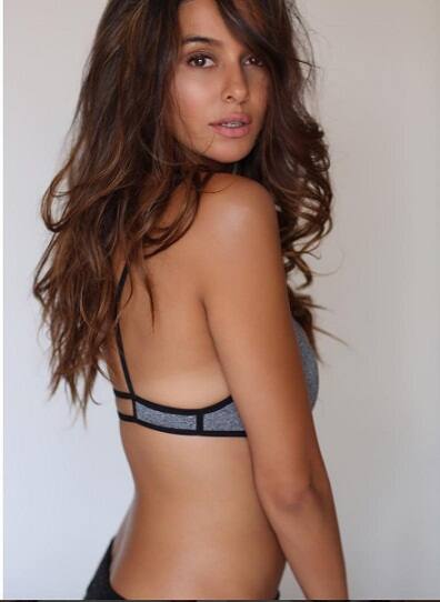 Check out her smoking hot pictures: