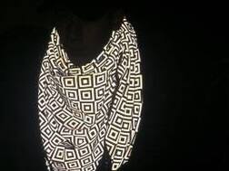 WOW: This scarf will make you invisible!