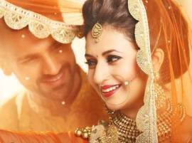 This latest picture from DiVek's pre-wedding shoot will remind you of Salman-Aishwarya's 'Hum Dil De Chuke Sanam' This latest picture from DiVek's pre-wedding shoot will remind you of Salman-Aishwarya's 'Hum Dil De Chuke Sanam'