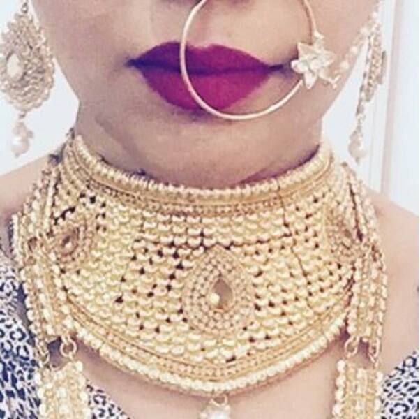 Looks like that Sambhavna just can't wait to get hitched!