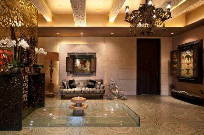 Raj kundra once in an interview said that Shipla has worked on designing their house and has been picking up the things from all over the world! Well, Isn’t that evident that actress is also an awesome Interior designer!