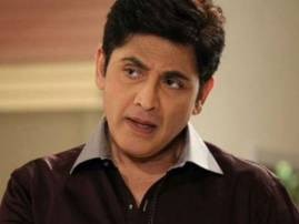 Aasif Sheikh flaunts bald look for TV show  Aasif Sheikh flaunts bald look for TV show