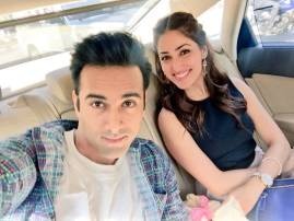 WHOA: Pulkit Samrat introduces Yami Gautam to his parents! WHOA: Pulkit Samrat introduces Yami Gautam to his parents!