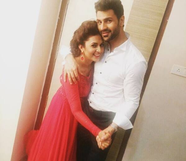 Turns out the handsome Vivek Dahiya got hold of Divyanka's number and forwarded her the social media talk. It was only after they were set up by a common friend in August 2015 that they started interacting more.(PICTURE COURTESY: INSTAGRAM)