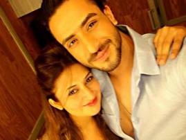 Aly Goni wishes Divyanka in the cutest way! Aly Goni wishes Divyanka in the cutest way!