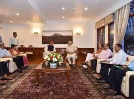 PM Modi appeals for peace in Kashmir, offers every possible help to the State PM Modi appeals for peace in Kashmir, offers every possible help to the State