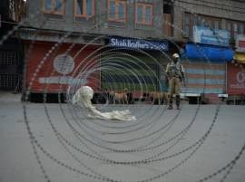 Kashmir death toll 38 as curfew, shutdown continues Kashmir death toll 38 as curfew, shutdown continues