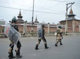 Kashmir unrest: Civilian killed as protestors attack police post in Kupwara Kashmir unrest: Civilian killed as protestors attack police post in Kupwara