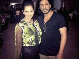 If movie on Sania made, SRK'd like to romance her on screen If movie on Sania made, SRK'd like to romance her on screen