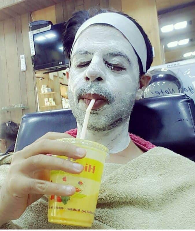 The talented and good looking Ssumier S Pasricha, is known as the fun Shailendra in Colors’ Sasural Simar Ka. 