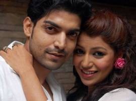  I meet Debina only at dinner table: Gurmeet Choudhary I meet Debina only at dinner table: Gurmeet Choudhary