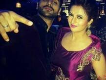 UNSEEN VIDEOS: Newlyweds Divyanka and Vivek set dance floor on fire !