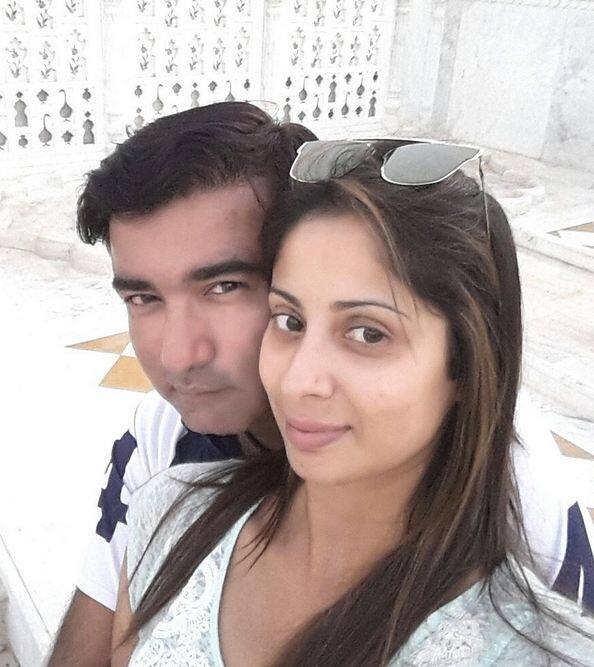 Sangeeta and Shailendra, who is a Polo player, met at a riding school where he was the instructor. The two fell in love and got married!