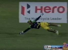 WATCH: Kumar Sangakkara takes stunning catch to dismiss Kevon Cooper WATCH: Kumar Sangakkara takes stunning catch to dismiss Kevon Cooper