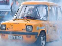 A 42-year-old car that is faster than a Lamborghini Aventador!