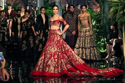 Deepika clarified that, ‘it is perhaps the right time to end all rumors about me and Ranveer. I am not pregnant, I am not engaged and I am not married. I am not planning anything about the marriage right now’