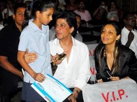 My life influenced by women in family and film industry: SRK  My life influenced by women in family and film industry: SRK