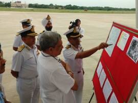 Manohar Parrikar visits Chennai for monitoring operations on missing IAF AN-32 Manohar Parrikar visits Chennai for monitoring operations on missing IAF AN-32