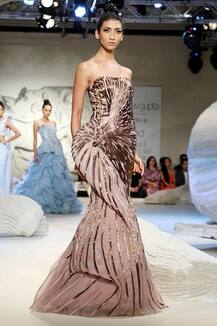 Fashion Extravaganza: Glamour Galore At India Couture Week 2016