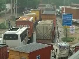 Gurugram: Traffic jams, waterlogging  bring city to a standstill; schools shut Gurugram: Traffic jams, waterlogging  bring city to a standstill; schools shut