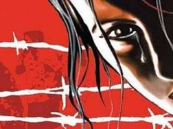 14-year-old girl slits throat of her brother's girlfriend in hope of 1st kill!