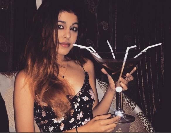 Her latest updated pictures on social media are doing rounds in news 