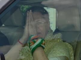 With roadshow on Modi's turf, Sonia launches Cong poll campaign in UP With roadshow on Modi's turf, Sonia launches Cong poll campaign in UP