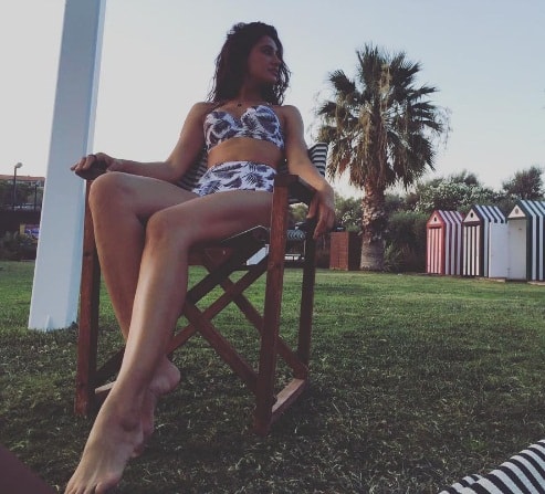 The actress is holidaying in Greece and enjoying to the fullest