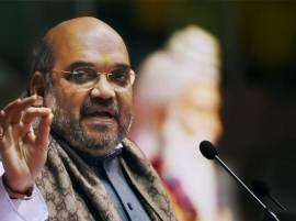 BJP accepts Anandiben's resignation, authorises Shah to pick CM nominee BJP accepts Anandiben's resignation, authorises Shah to pick CM nominee